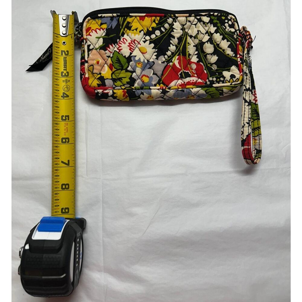 Vera Bradley Poppy Fields Pattern Wristlet - Picture 2 of 4